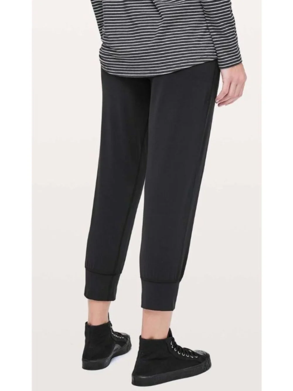 Lululemon Align Jogger Crop Black-sz 6